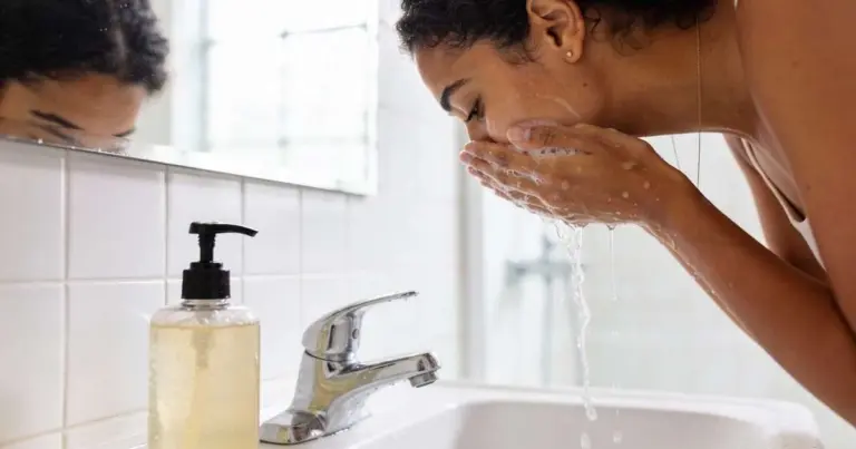 Barra vs Líquido: El jabón que tu piel necesita para brillar