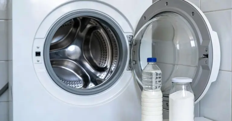 El simple truco con una pastilla que dejará tu lavadora como nueva