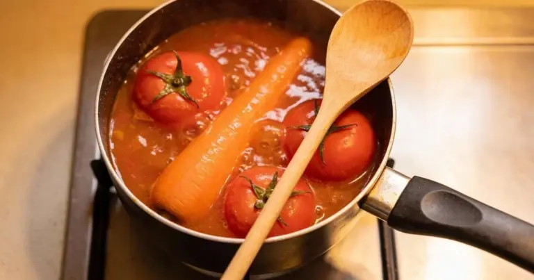 El truco de la zanahoria: el secreto para un salsa de tomate casera sin acidez