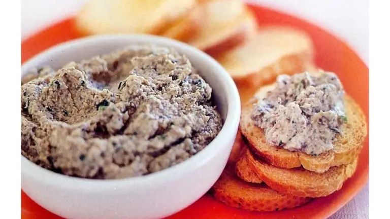 El secreto de los chefs: por qué tu paté de champiñones sabe mejor con este ingrediente oculto