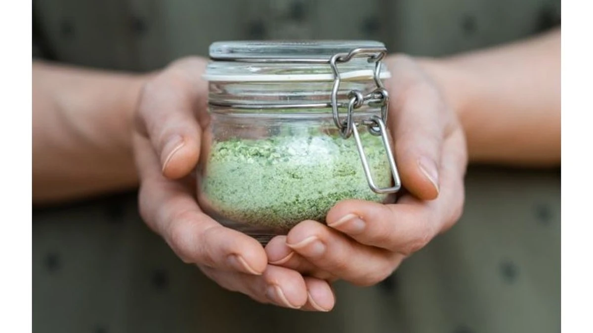 El secreto de mi vecina: el "oro verde" que usa en todo desde hace 30 años