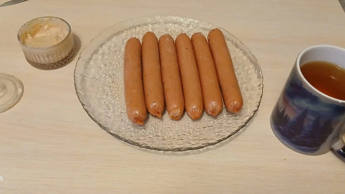 Las 3 letras en los embutidos que nunca deberías comprar: una trabajadora de supermercado revela el secreto