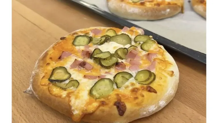 Mini pizzas escolares: 5 ingredientes para el sabor de tu infancia