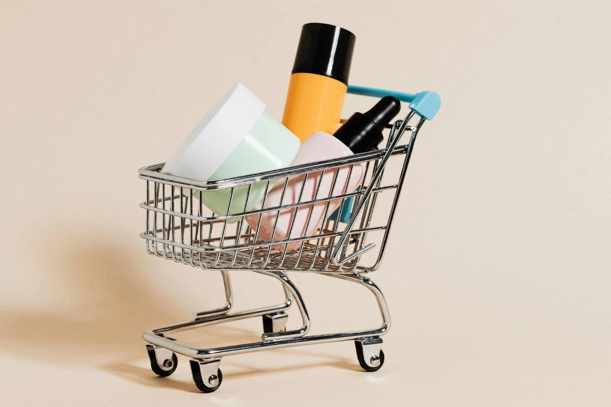 Secretos de belleza que no vacían tu cartera: cómo renovar tu neceser de forma inteligente