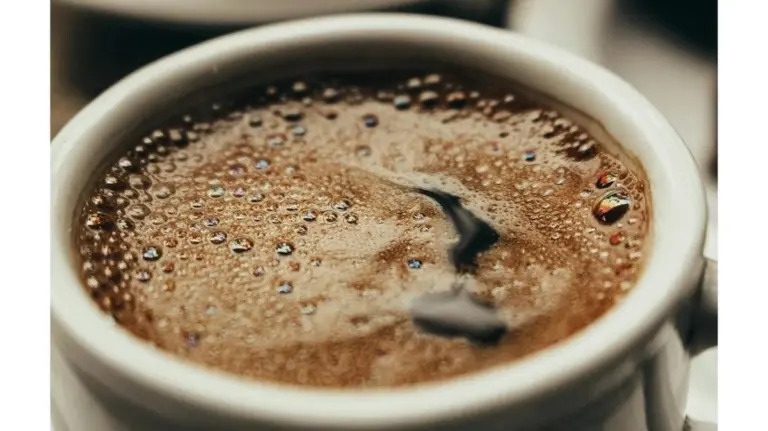 Suplementa tu café: cómo 3-5 tazas diarias pueden ser tu secreto de salud