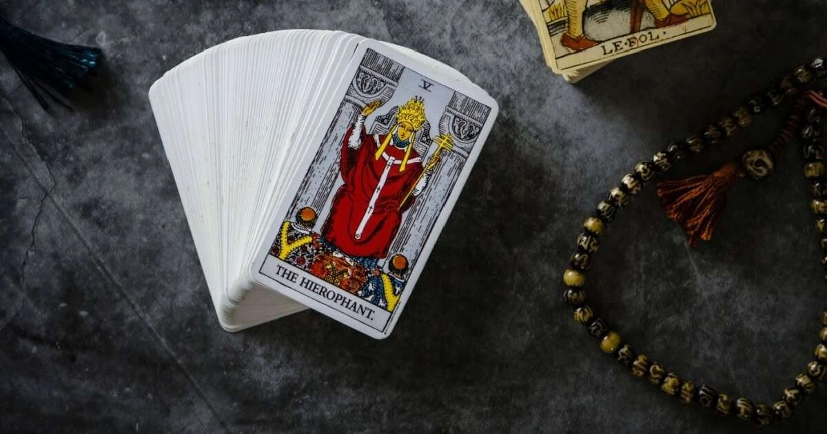 Tarot del día: predicción para los 12 signos el 28/02/2026
