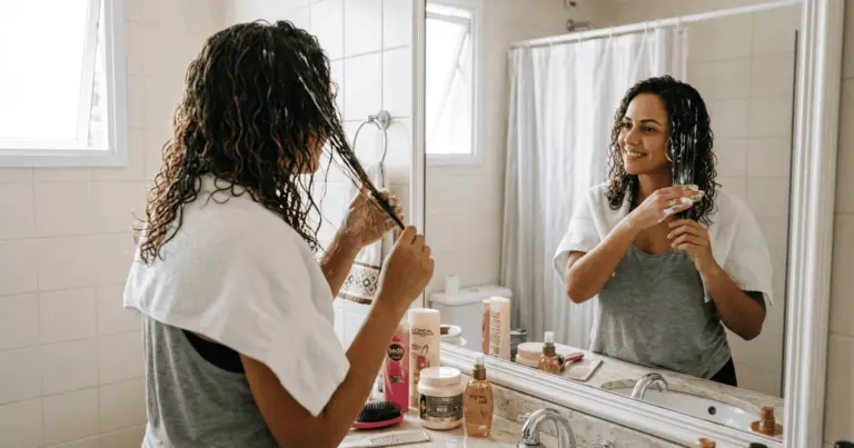 Las 5 claves para conseguir un pelo de revista en casa sin arruinarte