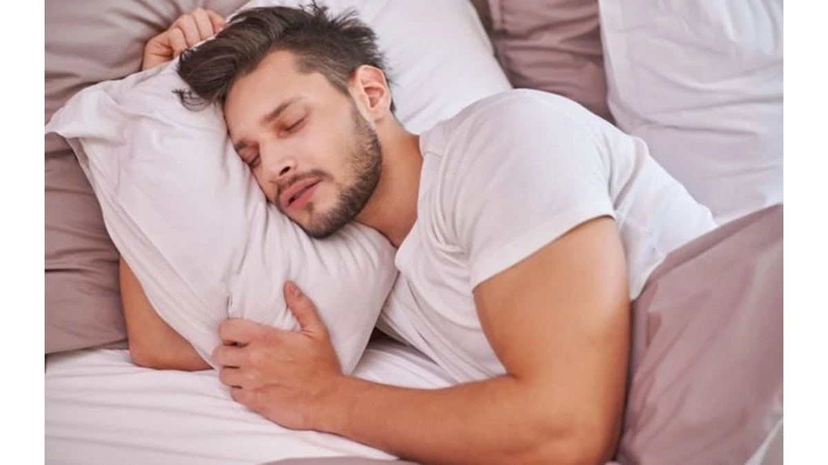 Me despertaba a las 4:30 y no podía volver a dormir: pensaba que era normal hasta que un especialista en sueño me hizo 3 preguntas que lo cambiaron todo