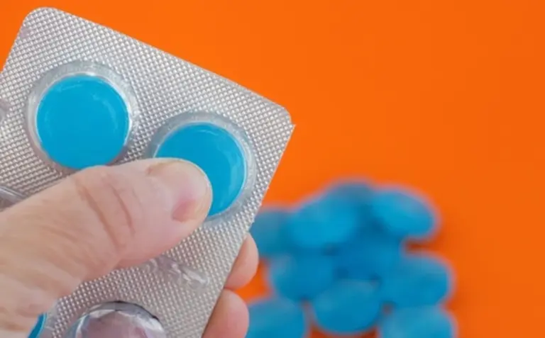 Pastillas para la garganta: el ingrediente secreto que te ocultan las farmacias